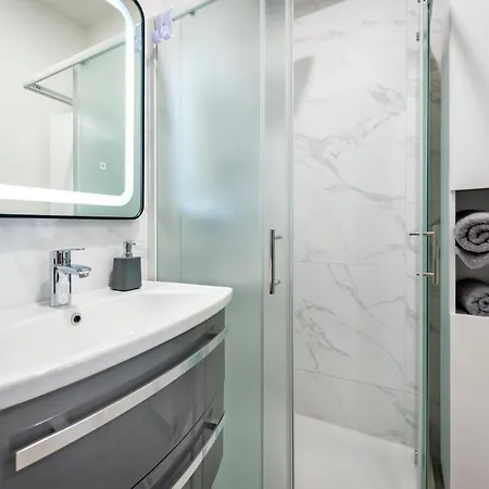 Volta Sea View * רוביני