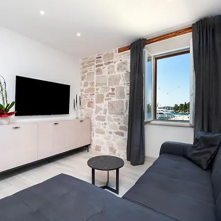 Volta Sea View Apartment *